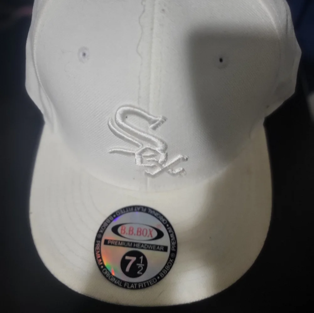 Snapbacks - Picture 12 of 14